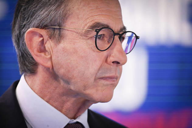 Bruno Retailleau on Franc Jeu - Paris Bruno Retailleau candidate for the 2027 presidential election poses for pictures for Franc Jeu on France 2 channel in Paris, France on October 18, 2026. Photo by Stephane Le Tellec ABACAPRESS.COM Paris France  Copyright: xLexTellecxStephane ABACAx