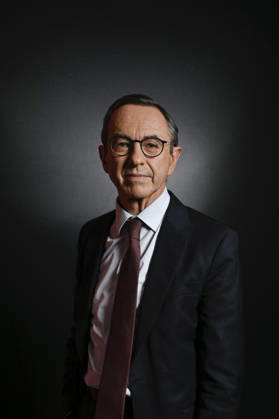 Bruno Retailleau on Franc Jeu - Paris Bruno Retailleau candidate for the 2027 presidential election poses for pictures for Franc Jeu on France 2 channel in Paris, France on October 18, 2026. Photo by Stephane Le Tellec ABACAPRESS.COM Paris France  Copyright: xLexTellecxStephane ABACAx