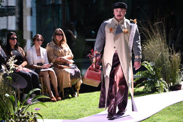 MELBOURNE FASHION WEEK PREVIEW, A model walks the runway during a 2026 Melbourne Fashion Week Runway Preview, at Sky Park, Melbourne, Monday, October 19, 2026. The preview features a selection of the upcoming collections that will appear on M FW runways including designers OUT OF HAND x Lisa Waup, Ebony Noire, Van Ermel Scherer, Perple, Gotham, Wilson Jedd Adams, Asiyam, Atoir, NGALI, Kuwaii, HoMie, Collective Closets x Mariam Farah, TOJHÃÄ, Amy Cottrell, BAAQIY and Sean Rentero. ( NO ARCHIVING MELBOURNE VICTORIA Australia Copyright: xJOELxCARRETTx 20261019163682829297