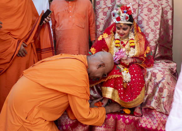 October 19, 2026, Guwahati, Assam, India: A young girl participate in the Kumari Puja ritual as part of the annual Durga Puja Festival at the Ram Krishna Mission, in Guwahati, India on Monday, 19 October 2026. Kumari Puja is a Hindu tradition observed during Durga Puja, Basanti Puja, and Navratri, in which young girls aged one to sixteen are worshipped as living embodiments of the Goddess, the ritual symbolises purity, divine feminine power, and spiritual devotion. Guwahati India  - ZUMAt232 20261019_zip_t232_006 Copyright: xDavidxTalukdarx