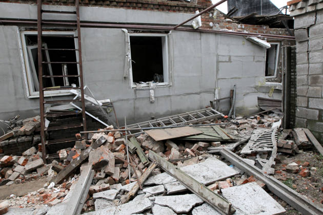Russian troops hit Dnipro with guided bombs The premises of a house are reduced to rubble by a Russian bombardment in Dnipro, Ukraine, on October 19, 2026. On Monday morning, Russian forces launched guided aerial bombs at the eastern city, damaging private homes and infrastructure. An 84-year-old woman was hospitalised in moderate condition. Dnipro Ukraine Copyright: xMykolaxMiakshykovx originalFilename: ukrinform-russiant261019_np3C4