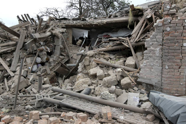 Russian troops hit Dnipro with guided bombs The premises of a house are reduced to rubble by a Russian bombardment in Dnipro, Ukraine, on October 19, 2026. On Monday morning, Russian forces launched guided aerial bombs at the eastern city, damaging private homes and infrastructure. An 84-year-old woman was hospitalised in moderate condition. Dnipro Ukraine Copyright: xMykolaxMiakshykovx originalFilename: ukrinform-russiant261019_npcrR