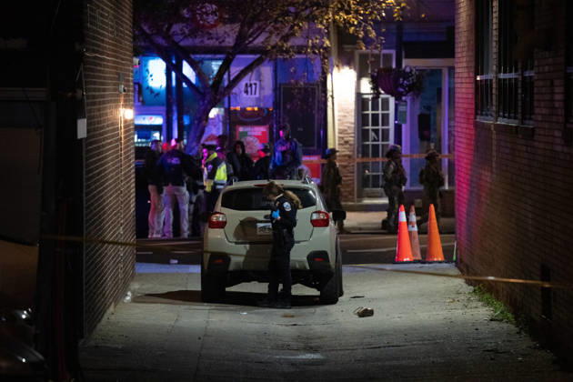 October 19, 2026, Washington, Dc, United States: A National Guard soldier was shot in the Eastern Market neighborhood of Washington, D.C. in the early hours of October 19, 2026. The guardsman tried to break up a fight but was shot by one of the participants, before the suspect was shot by other National Guard soldiers. Both the Guardsman and the suspect were taken to the hospital with non-life threatening injuries. Washington United States  - ZUMAl312 20261019_znp_l312_048 Copyright: xAndrewxLeydenx