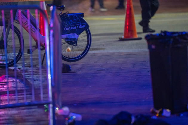 October 19, 2026, Washington, Dc, United States: A National Guard soldier was shot in the Eastern Market neighborhood of Washington, D.C. in the early hours of October 19, 2026. The guardsman tried to break up a fight but was shot by one of the participants, before the suspect was shot by other National Guard soldiers. Both the Guardsman and the suspect were taken to the hospital with non-life threatening injuries. Washington United States - ZUMAl312 20261019_znp_l312_041 Copyright: xAndrewxLeydenx