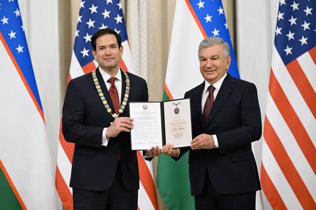 US Secretary of State Marco Rubio in Uzbekistan SAMARKAND, UZBEKISTAN - OCTOBER 19 : (----EDITORIAL USE ONLY - MANDATORY CREDIT - UZBEKISTAN PRESIDENCY HANDOUT - NO MARKETING NO ADVERTISING CAMPAIGNS - DISTRIBUTED AS A SERVICE TO CLIENTS----) Uzbek President Shavkat Mirziyoyev (R) presents the Order For Great Services to US Secretary of State Marco Rubio (L) who arrived to attend the C5+1 Central Asia-US Foreign Ministers Meeting and the second meeting of the Uzbekistan-US Business and Investment Council in Samarkand, Uzbekistan on October 19, 2026. Uzbekistan Presidency Anadolu Samarkand Uzbekistan. Editorial use only. Please get in touch for any other usage.  Copyright: x2026xAnadoluxUzbekistanxPresidencyx