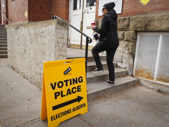 October 19, 2026, Calgary, Ab, CANADA: A voter enters a polling station to cast their vote in the Alberta referendum in Calgary, Monday, Oct. 19, 2026. Calgary CANADA - ZUMAc35_ 20261019_zaf_c35_058 Copyright: xJeffxMcintoshx
