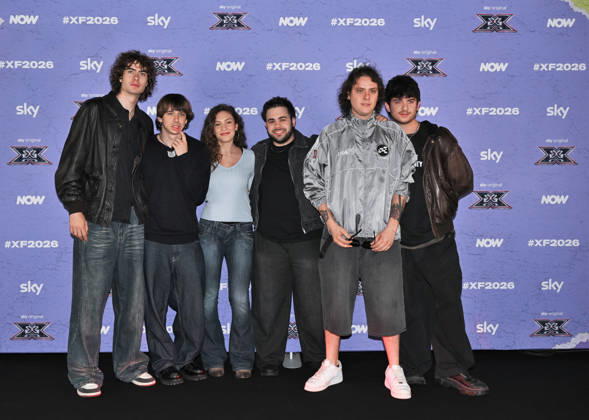 IPA89927987 - Milan, Italy: X Factor 2026 photocall featuring the 12 official contestants FRANCESCO GABBANI S TEAM In the photo: Scraffs, Alice Fregoso, Giacomo Calò  Copyright: xNickxZonnax xNickxZonnax IPA89927987