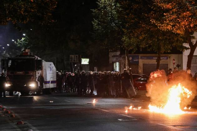 October 19, 2026, Tirana, AL: TIRANA, ALBANIA, OCTOBER 19, 2026: Demonstrators take part in student-led anti-government protests in Tirana as the mobilisation enters its seventh consecutive day. Protesters demand improved university conditions, government accountability and the resignation of Prime Minister Edi Rama. Tirana AL - ZUMAq101 20261019_zna_q101_099 Copyright: xVlasovxSulajx