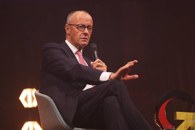 Berlin, Deutschland, 19.10.2026: Kraftwerk Berlin: Invest in Germany Summit: Bundeskanzler Friedrich Merz (CDU) hält eine Rede Copyright: xdtsxNachrichtenagenturx dts_139996