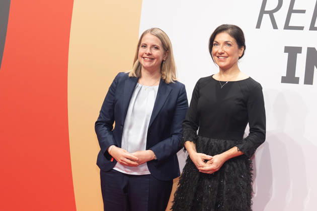 Bundesbauministerin Verena Hubertz (SPD) mit Katherina Reiche, Bundesministerin für Wirtschaft und Energie (CDU) - von links;Invest in Germany Summit 2026 - Red Carpet for Investments - Event Location Kraftwerk Berlin, Berlin Berlin Deutschland Kraftwerk Event Location