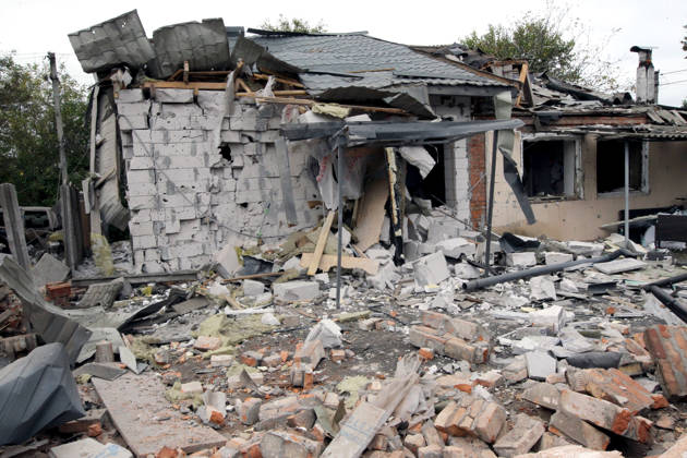 Russian troops hit Dnipro with guided bombs The premises of a house are reduced to rubble by a Russian bombardment in Dnipro, Ukraine, on October 19, 2026. On Monday morning, Russian forces launched guided aerial bombs at the eastern city, damaging private homes and infrastructure. An 84-year-old woman was hospitalised in moderate condition. Dnipro Ukraine Copyright: xMykolaxMiakshykovx originalFilename: ukrinform-russiant261019_np897