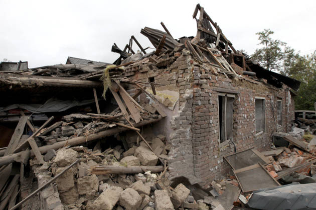 Russian troops hit Dnipro with guided bombs The premises of a house are reduced to rubble by a Russian bombardment in Dnipro, Ukraine, on October 19, 2026. On Monday morning, Russian forces launched guided aerial bombs at the eastern city, damaging private homes and infrastructure. An 84-year-old woman was hospitalised in moderate condition. Dnipro Ukraine Copyright: xMykolaxMiakshykovx originalFilename: ukrinform-russiant261019_npSRy