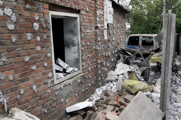 Russian troops hit Dnipro with guided bombs The premises of a house are reduced to rubble by a Russian bombardment in Dnipro, Ukraine, on October 19, 2026. On Monday morning, Russian forces launched guided aerial bombs at the eastern city, damaging private homes and infrastructure. An 84-year-old woman was hospitalised in moderate condition. Dnipro Ukraine Copyright: xMykolaxMiakshykovx originalFilename: ukrinform-russiant261019_npTjb