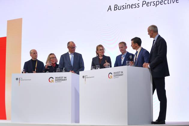Berlin, Deutschland, 20.10.2026: ESMT: Invest in Germany Summit: Diskussion unter anderem mit: Gundbert Scherf (Helsing) Belén Garijo (Sanofi), Bundeskanzler Friedrich Merz (CDU), Will Marshall (Planet Labs), Francis Wedin (Vulcan Energy), Roland Busch (Siemens) Copyright: xdtsxNachrichtenagenturx dts_140016