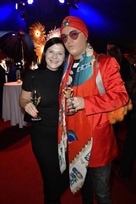 Gast und Julian F.M. Stoeckel bei der Verleihung des European Future Award 2026 im Tipi am Kanzleramt. Berlin, 19.10.2026