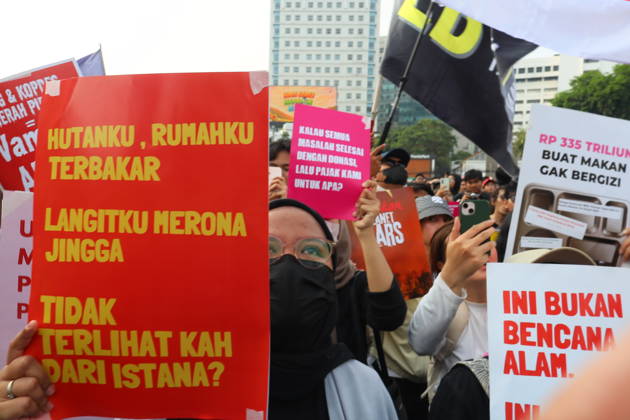 October 20, 2026, Jakarta, Central Jakarta, jakarta: Students and civil society groups stage a protest at Tugu Tani, Central Jakarta, voicing concerns over government policies, environmental issues, and social inequality. Jakarta jakarta - ZUMAp146 20261020_zap_p146_039 Copyright: xDennyxPohanx