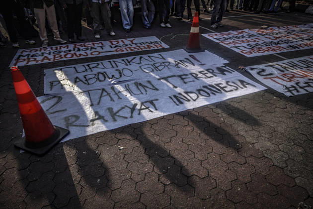 October 20, 2026, Yogyakarta, Special Region Of Yogyakarta, Indonesia: Special Region of Yogyakarta, October 20, 2026. A crowd comprising members of a community and student alliance staged a protest in front of the Special Region of Yogyakarta Regional PeopleÃ¢â‚¬â ¢s Representative Council (DPRD) building. During the protest, the demonstrators made several demands, including that forest and land fires and floods be declared national disasters; that strict action be taken against the corporations involved; and that the cost of education and healthcare be reduced and access to these services be made more equitable. Yogyakarta Indonesia  - ZUMAf198 20261020_zip_f198_018 Copyright: xMuhammadxFebriansyahx