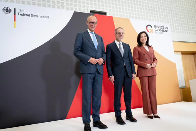 Invest in Germany Summit, Berlin, ESMT Invest in Germany Summit, Berlin, ESMT, David A. Zapolsky, Senior Vice President, Amazon Friedrich Merz, Bundeskanzler Katherina Reiche, Bundeswirtschaftsministerin Berlin Berlin GER