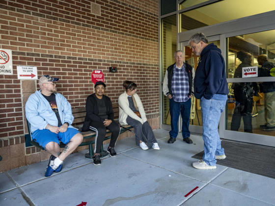 October 20, 2026, Shreveport, Louisiana, USA: Voters get to know their neighbors as they wait for the opening of the polls on the first day of early vote in Louisiana.Voters are casting their ballots in a highly watched Senate race and in redrawn congressional districts due to the U.S. Supreme CourtÕs Louisiana v. Callais decision, which struck down the stateÕs Congressional map that had created a second majority-Black district. Shreveport USA - ZUMAd155 20261020_znp_d155_012 Copyright: xSuexDorfmanx