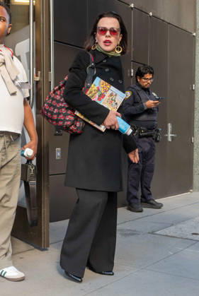 NEW YORK, NY - OCTOBER 20: Debi Mazar seen at ABC Studios on October 20, 2026 in New York City. Credit: Camara Porter New York City USA  - ZUMAa123 20261020_zaa_a123_070 Copyright: xAdMediax