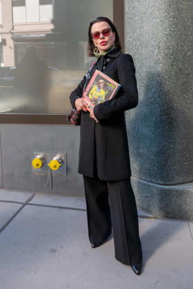 NEW YORK, NY - OCTOBER 20: Debi Mazar seen at ABC Studios on October 20, 2026 in New York City. Credit: Camara Porter New York City USA  - ZUMAa123 20261020_zaa_a123_065 Copyright: xAdMediax
