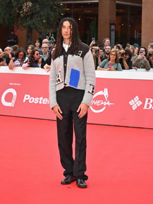 October 20, 2026, Rome, Italy: Italian rapper Ghali, attends the Red Carpet for the film A mare at the 2026 Rome Film Fest, held at the Auditorium Parco della Musica. Rome Italy  - ZUMAs197 20261020_aaa_s197_279 Copyright: xAntoninoxD™Espositox