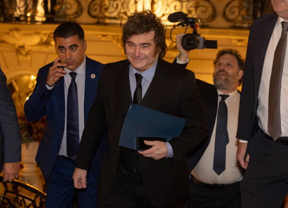 Milei Attends a Breakfast Briefing The President of the Argentine Republic, Javier Milei, attends a breakfast briefing organized by Fórum Europa at the Real Casino Gran Círculo in Madrid on October 21, 2026, in Madrid, Spain. OCTOBER 21, 2026, Spain  Copyright: xEduardoxParrax 7858509
