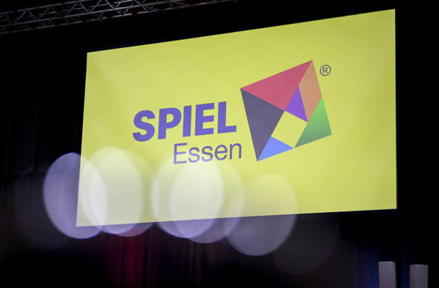 Feature, Logo und Schriftzug der Messe, PK, Pressekonferenz am 21.10.2026 Messe SPIEL Essen vom 22.10 - 25.10.2026 in E s s e n Deutschland. Grugahalle