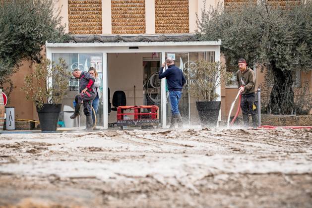FLOODING IN THE GARD PHOTOPQR LE MIDI LIBRE MiKAEL ANISSET NIMES 10 21 2026 GARD OCTOBER 21, 2026 THE DAY AFTER THE FLOODING MEDITERRANEAN WEATHER EVENT SEVERE WEATHER THE GALICIAN WINE COOPERATIVE Nîmes, France, October 21, 2026 Flooding following heavy rainfall has affected several areas of the city after the Vistre River overflowed its banks NIMES GARD France  Copyright: xPHOTOPQR LExMIDIxLIBRE MAXPPPxMiKAELxANISSETx 20261021MDL8835 20261021MDL8835