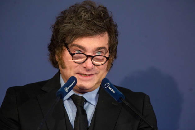 October 21, 2026, Madrid, Spain: Javier Milei, President of Argentina, speaks to the audience from the podium during a breakfast briefing at the Foro de la Nueva Economía (New Economy Forum) in Madrid, where he is a featured guest. Madrid Spain - ZUMAs197 20261021_aaa_s197_117 Copyright: xLuisxSotox