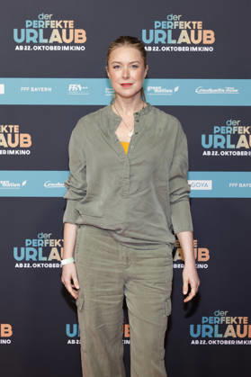 Schauspielerin Nina Ensmann bei der NRW-Premiere des Kinofilms Der perfekte Urlaub im Cinedom. Köln, 21.10.2026 NRW Deutschland Copyright: xChristophxHardtx