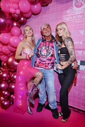 VISIT-X Venus 2026 Opening-Party Anna Secret, RenŽ Dost aka Redo, Sally Dinosaur VISIT-X Messe-Opening-Party zur Venus 2026, AMANO Grand Central Hotel, Berlin, Datum: 21.10.2026 Copyright: xEventpress Kratschx
