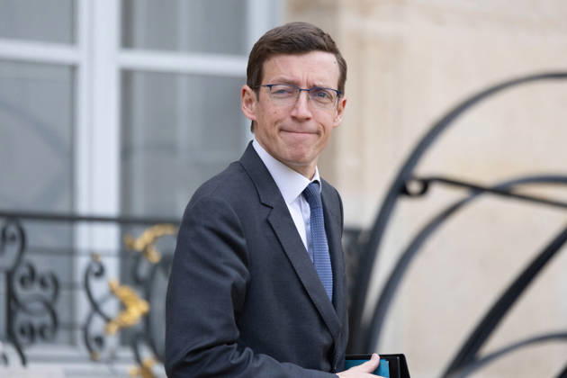 Weekly Cabinet Meeting - Paris Education Minister Edouard Geffray leaves after attending the weekly cabinet meeting at the Elysee Palace in Paris on October 22, 2026. Photo by Raphael Lafargue ABACAPRESS.COM Paris France  Copyright: xLafarguexRaphael ABACAx