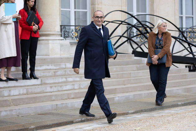 Weekly Cabinet Meeting - Paris Interior Minister Laurent Nunez leaves after attending the weekly cabinet meeting at the Elysee Palace in Paris on October 22, 2026. Photo by Raphael Lafargue ABACAPRESS.COM Paris France  Copyright: xLafarguexRaphael ABACAx