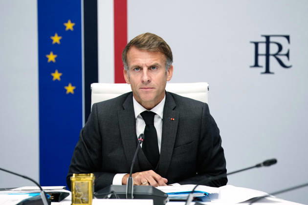 President Macron At A Security Council - Paris French President Emmanuel Macron attends a security council at the Elysee Palace in Paris, Thursday, Oct. 22, 2026. Photo by Teresa Suarez Pool ABACAPRESS.COM Paris France  Copyright: xSuarezxTeresa Pool ABACAx