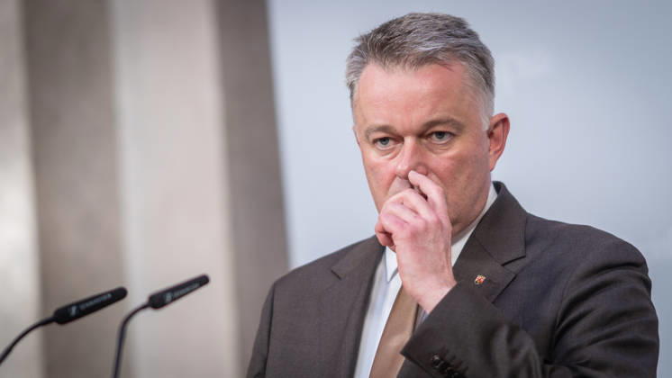 Abschlusspressekonferenz - Gordon Schnieder, Ministerpräsident Rheinland-Pfalz;Konferenz der Regierungschefs der Länder Ministerpräsidentenkonferenz MPK in Berlin - Abschlusspresskonferenz, Berlin Berlin Deutschland Bundesratsgebäude
