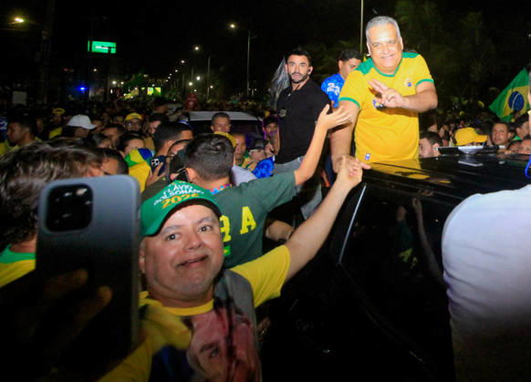 MACEIó, AL - 22.10.2026: ALFREDO GASPAR NO BLOCO DO 22 EM MACEIó - Vice-presidential candidate Alfredo Gaspar (PL) participated on Thursday night (22) in the 22 block in Maceió which drew a crowd to the beaches of Jatiúca and Ponta Verde x3037034x  GUIDOxJR.