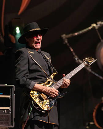 October 22, 2026, Madison, Wisconsin, USA: STEVE VAI of BEAT performing King Crimson material at the Orpheum Theater in Madison, Wisconsin Madison USA  - ZUMAs135 20261022_zap_s135_013 Copyright: xDanielxDeSloverx