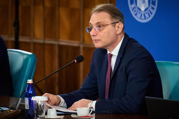 Romanian Government, Cabinet Meeting Bucharest, Romania. 23rd Oct, 2026: Luca Niculescu, Prime Minister of Romania, leads the government meeting at Victoria Palace, the Romanian Government headquarters. Bucharest Romania Copyright: xLucianxAlecux