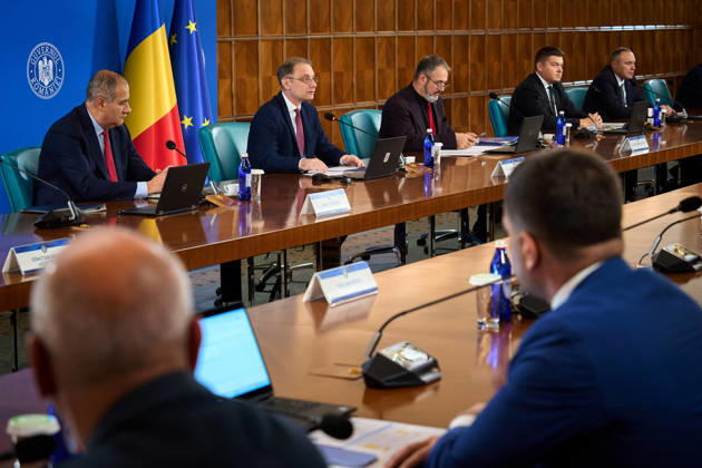 Romanian Government, Cabinet Meeting Bucharest, Romania. 23rd Oct, 2026: Luca Niculescu, Prime Minister of Romania, leads the government meeting at Victoria Palace, the Romanian Government headquarters. Bucharest Romania Copyright: xLucianxAlecux