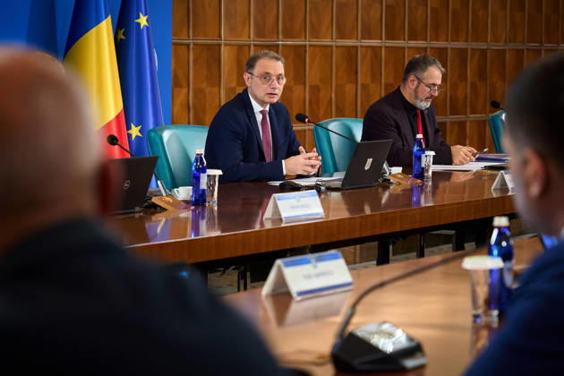 Romanian Government, Cabinet Meeting Bucharest, Romania. 23rd Oct, 2026: Luca Niculescu, Prime Minister of Romania, leads the government meeting at Victoria Palace, the Romanian Government headquarters. Bucharest Romania Copyright: xLucianxAlecux