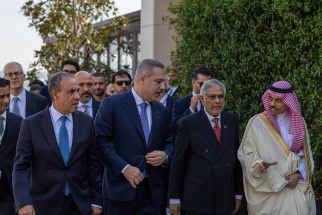 R4 Foreign Ministers Meeting in Istanbul ISTANBUL, TURKIYE - OCTOBER 23: Turkish Foreign Minister Hakan Fidan (2nd L) meets with Pakistani Foreign Minister Muhammad Ishaq Dar (2nd R), Egyptian Foreign Minister Badr Abdelatty (L), and Saudi Arabian Foreign Minister Faisal bin Farhan Al Saud (R) on the sidelines of R4 Foreign Ministers Meeting, bringing together Turkiye, Egypt, Pakistan and Saudi Arabia, hosted by Fidan in Istanbul, Turkiye, on October 23, 2026. Mustafa Hatipoglu Anadolu Istanbul Turkey. Editorial use only. Please get in touch for any other usage. Copyright: x2026xAnadoluxMustafaxHatipoglux