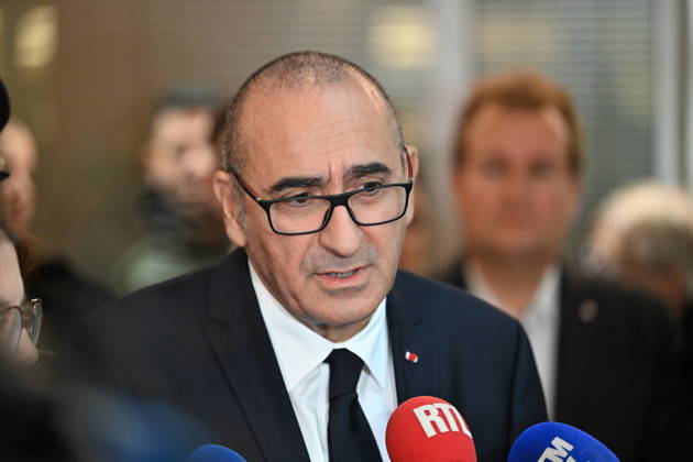 Deadly drive-by shooting attack in Paris suburb of Trappes TRAPPES, FRANCE - OCTOBER 23: France s Interior Minister Laurent Nunez speaks to the press members following a shooting killing at least one person and injuring four others according to police sources, in Trappes, Paris suburb, France on October 23, 2026. Mustafa Yalcin Anadolu Trappes France. Editorial use only. Please get in touch for any other usage.  Copyright: x2026xAnadoluxMustafaxYalcinx