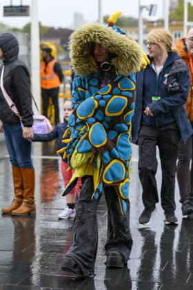 October 23, 2026, London, London, UK: London, UK. Visitors dressed as characters arrive at the London MCM Comic Con held at the Excel venue. The event is the UK s largest pop culture fan convention, celebrating comic books, movies, TV shows, anime, manga, video games, sci-fi, and fantasy. London UK - ZUMAl94_ 20261023_zaf_l94_087 Copyright: xRayxTangx