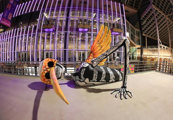 October 23, 2026, Denver, Colorado, USA: Halloween sculptures are present all over the Denver Performing Arts Complex during the 49th. Denver Film Festival Red Carpet event at the Ellie Caulkins Opera House Thursday night. Credit Image: ZUMA Press Wire) Denver USA  - ZUMAav4_ 20261023_zaf_av4_026 Copyright: xHectorxAcevedox