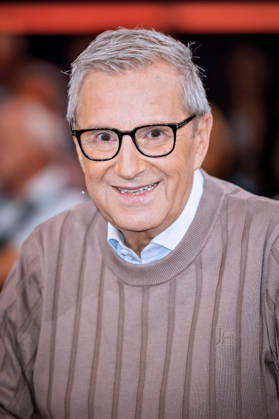 MDR - Riverboat. Moderator Jan Hofer anläßlich der Aufzeichnung der MDR - Talkshow Riverboat am 23.10.2026 in der Mediacity Leipzig. 20261023SFL0007