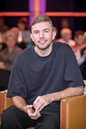 MDR - Riverboat. Schriftsteller und ehemaliger Fussballprofi Christoph Kramer anläßlich der Aufzeichnung der MDR - Talkshow Riverboat am 23.10.2026 in der Mediacity Leipzig. 20261023SFL0010