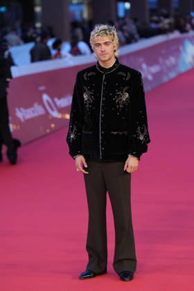 21st Rome Film Fest - La Bola Negra Red Carpet Lorenzo Zurzolo attends the red carpet premiere of the film LA BOLA NEGRA during the 21st Rome Film Fest in Rome, Italy on October 23, 2026. Photo by Andrea Bracaglia ABACAPRESS.COM Rome Italy Italy  Copyright: xBracagliaxAndrea ABACAx