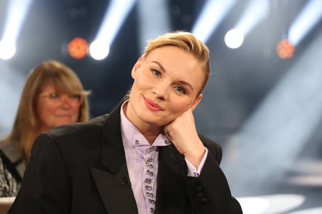 Rosalie Thomass, Schauspielerin, zu Gast in der NDR Talk Show, Fototermin am 23.10.2026 im Fernsehstudio Hamburg-Lokstedt vor der Sendung im 3. Programm des NDR Fernsehen