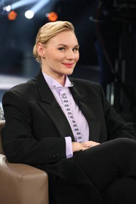 Rosalie Thomass, Schauspielerin, zu Gast in der NDR Talk Show, Fototermin am 23.10.2026 im Fernsehstudio Hamburg-Lokstedt vor der Sendung im 3. Programm des NDR Fernsehen
